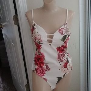 Floral print body suit off white